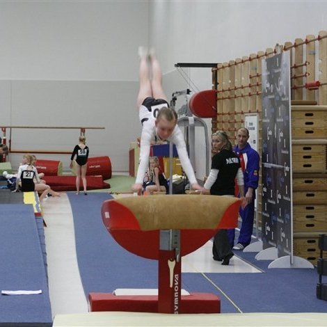 Gymnova_threpamot_2008_1113.jpg